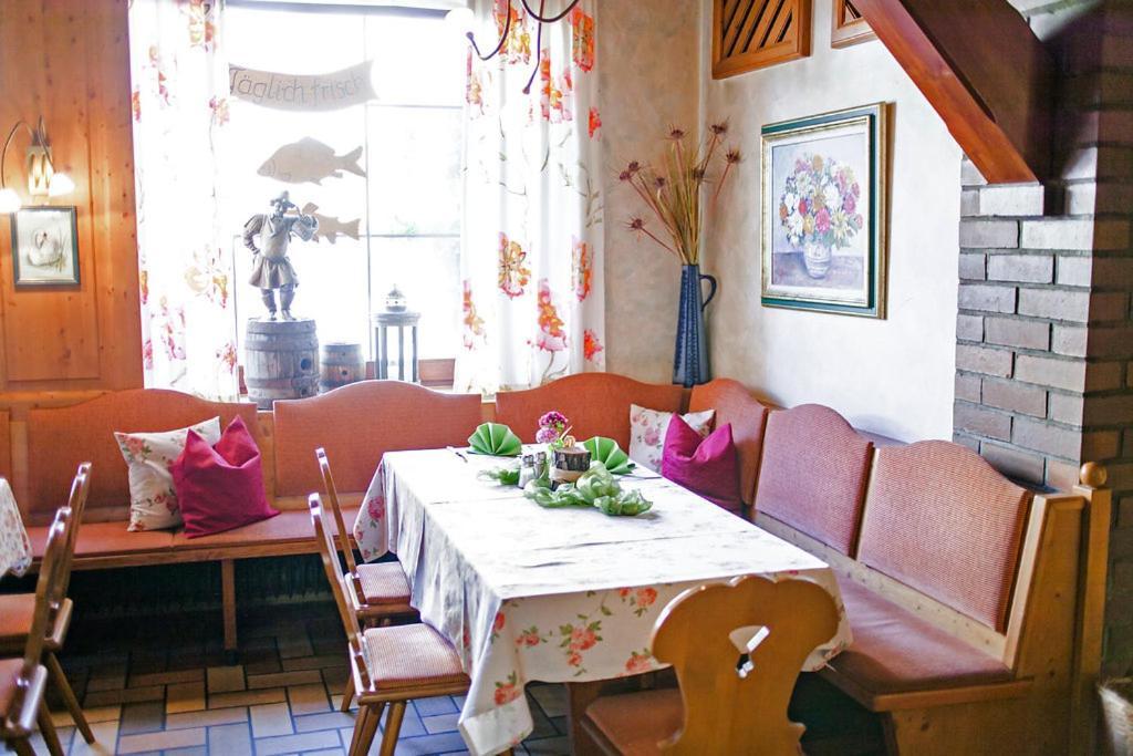 Hotel Brauereigasthof Schwanenbraeu Ebermannstadt Extérieur photo